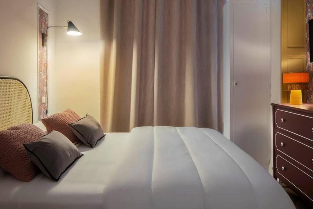 Romantic Flat In The Heart Of The City Avignon Exterior photo